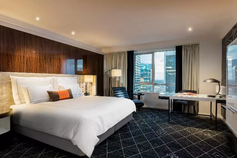 اتاق اجرایی با تخت بزرگ, Swissôtel Sydney