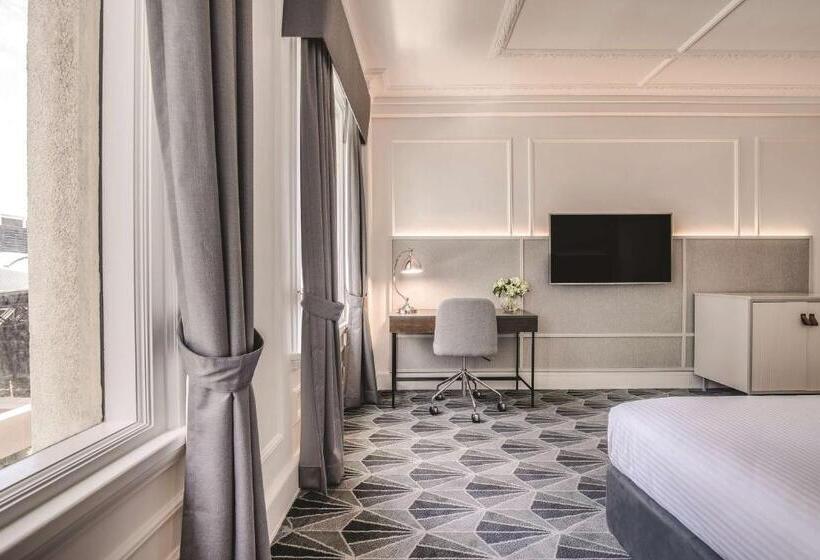 스탠다드 룸 킹사이즈 침대, The Savoy Hotel On Little Collins Melbourne