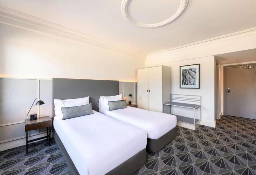 스탠다드 연결 룸, The Savoy Hotel On Little Collins Melbourne
