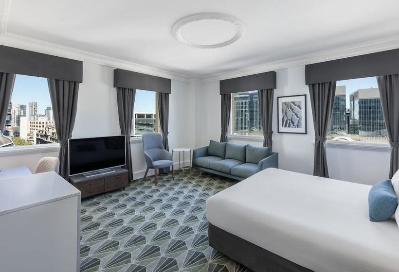 스탠다드 룸 킹사이즈 침대, The Savoy Hotel On Little Collins Melbourne