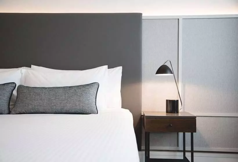 スタンダードコネクティングルーム, The Savoy Hotel On Little Collins Melbourne