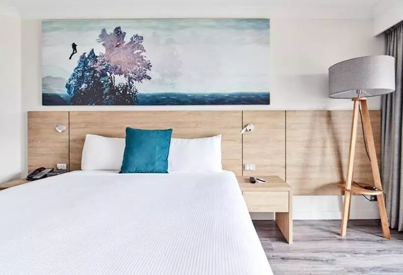 اتاق لوکس, Novotel Cairns Oasis Resort