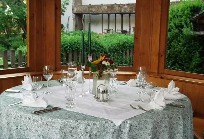 Standard Yhden Hengen Huone, Landhotel Forsthof
