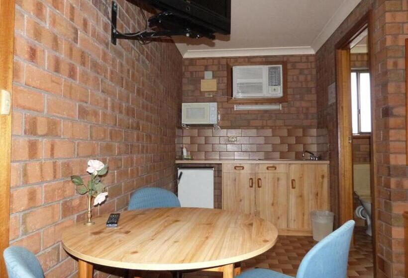 اتاق خانوادگی, Wintersun Motel