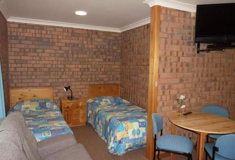 Perhehuone, Wintersun Motel