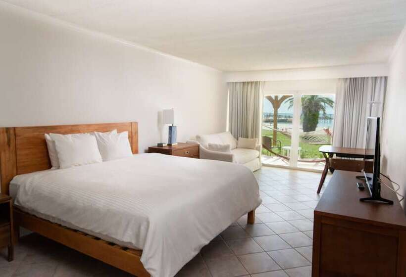 스탠다드 룸 더블 침대, Abaco Beach Resort And Boat Harbour Marina