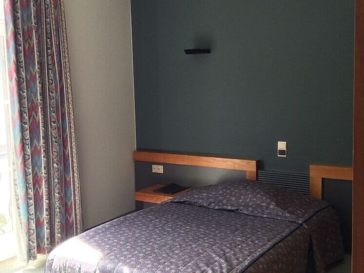 חדר סטנדרט יחיד, Abbey