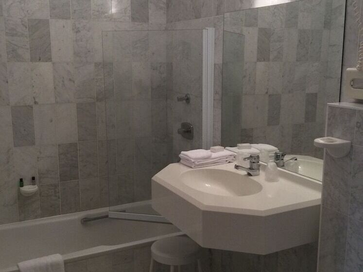 חדר סטנדרט, Abbey