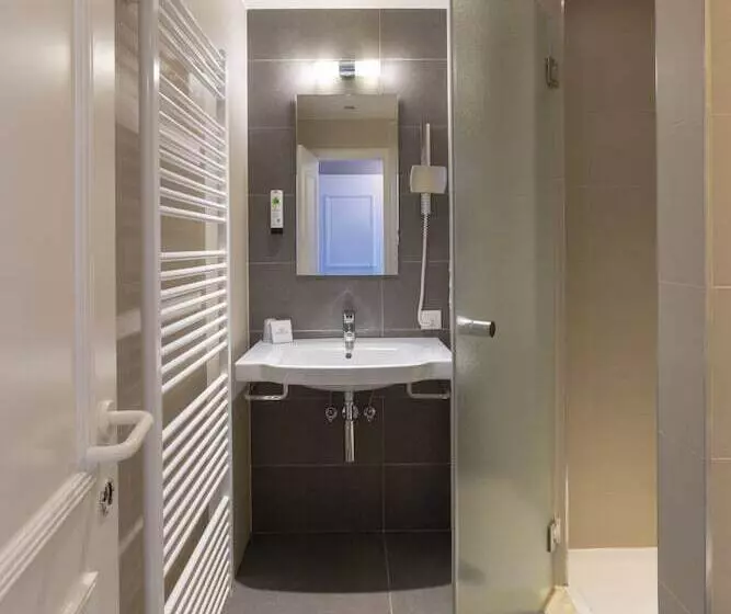 اتاق خانوادگی, Auberge St. Pol