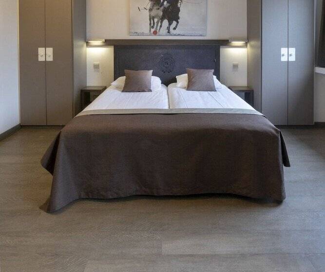 اتاق خانوادگی, Auberge St. Pol