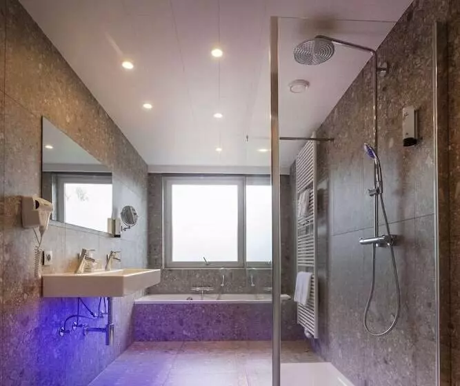 سوییت جونیور با بالکن, Auberge St. Pol