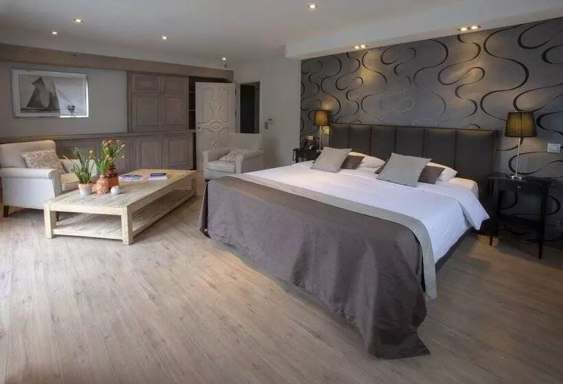 سوییت جونیور با بالکن, Auberge St. Pol