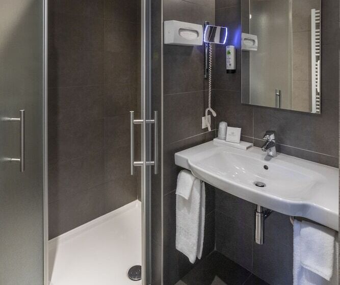 اتاق خانوادگی, Auberge St. Pol