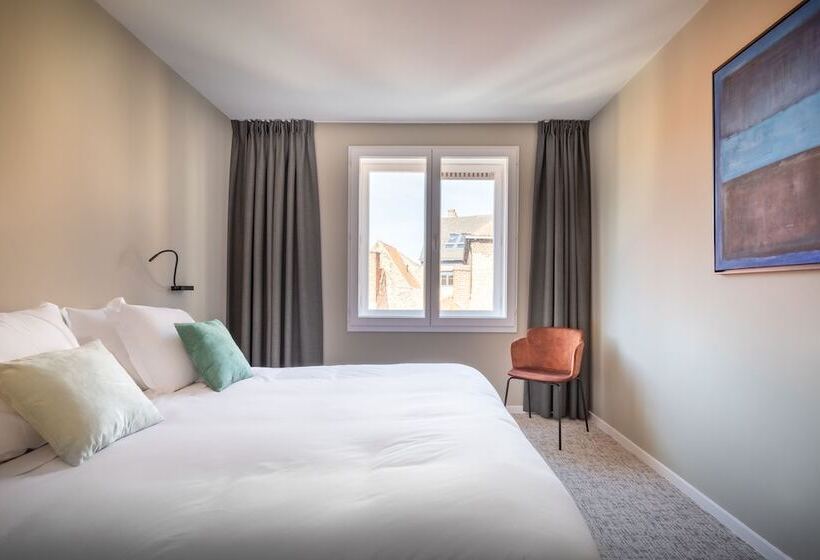 Номер Стандарт, Augustyn Brugge