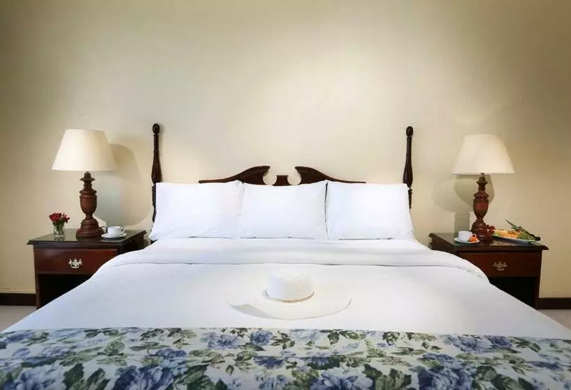 اتاق لوکس با چشم‌انداز دریا, Breezes Resort & Spa All Inclusive, Bahamas