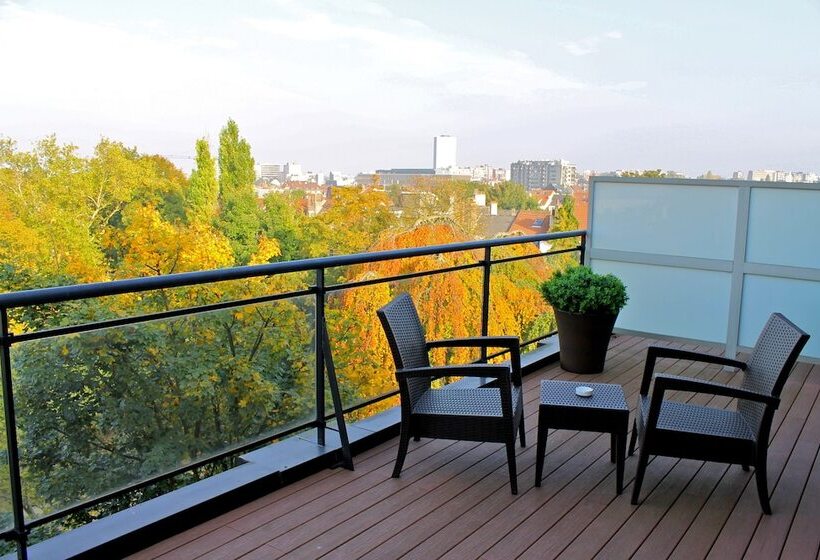 Premium room with terrace, Catalonia Brussels