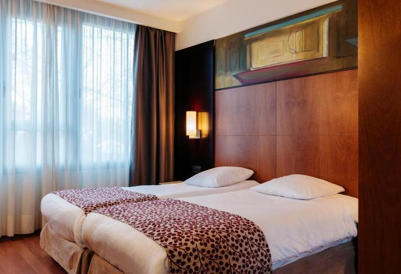 Номер Стандарт, Catalonia Brussels