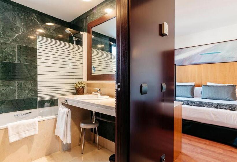 Premium room with terrace, Catalonia Brussels