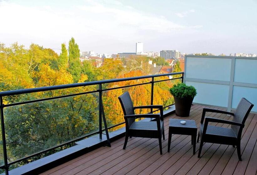 Premium room with terrace, Catalonia Brussels