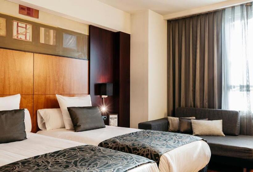 Номер Премиум, Catalonia Brussels