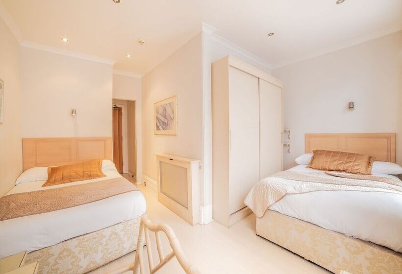 スタンダードトリプルルーム, Amsterdam