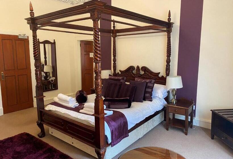 جناح, Avonbridge