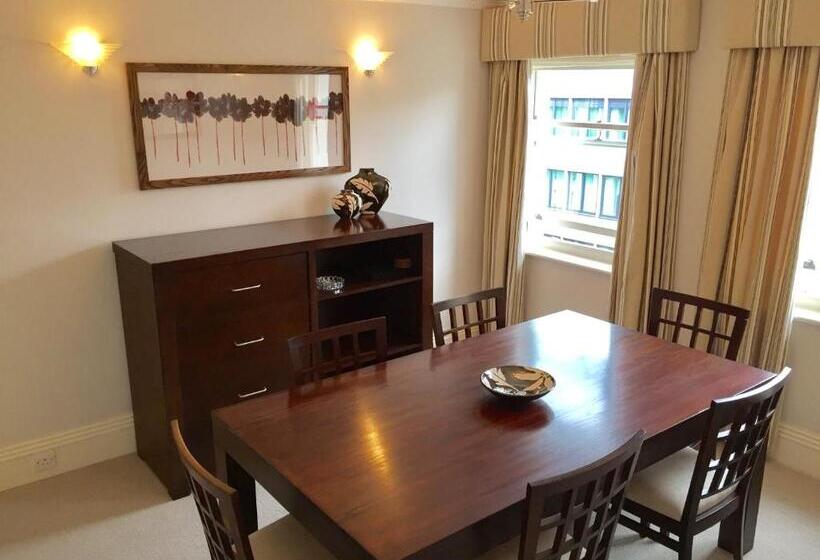 带3个卧室的公寓, Beaufort House   Knightsbridge