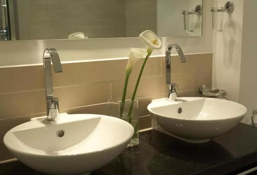 آپارتمان سوپریور 3 خوابه, Beaufort House   Knightsbridge