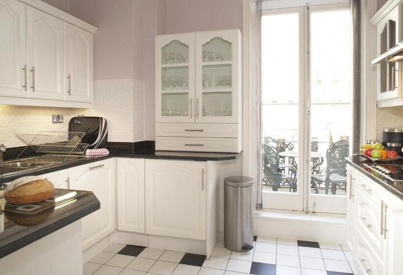 带4个卧室的公寓, Beaufort House   Knightsbridge