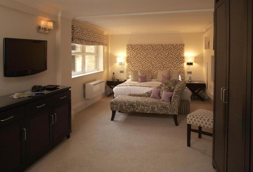 三卧行政公寓, Beaufort House   Knightsbridge