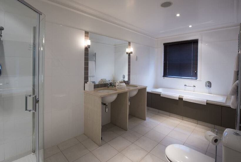 Президентский Люкс, Bedford Lodge Hotel & Spa