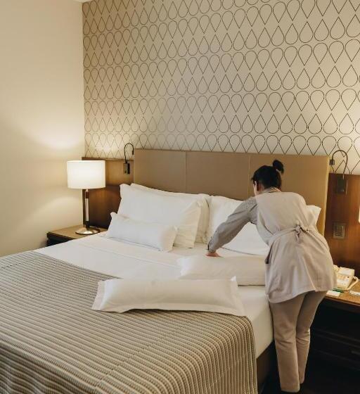 اتاق لوکس, Bourbon Hotel & Suites Curitiba