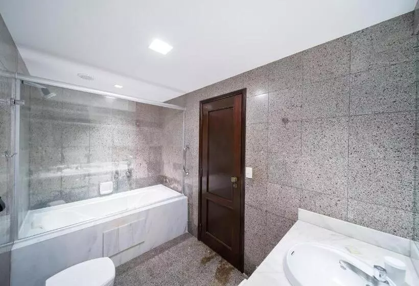 سوئیت با تخت بزرگ, Bourbon Hotel & Suites Curitiba