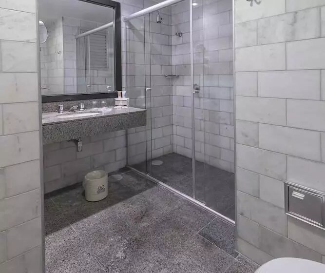 اتاق لوکس, Bourbon Hotel & Suites Curitiba