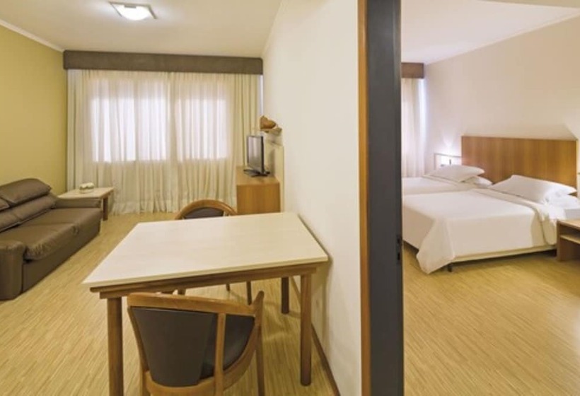 סוויטה, Swan Novo Hamburgo