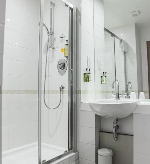 חדר משפחתי, The Angus Hotel & Spa