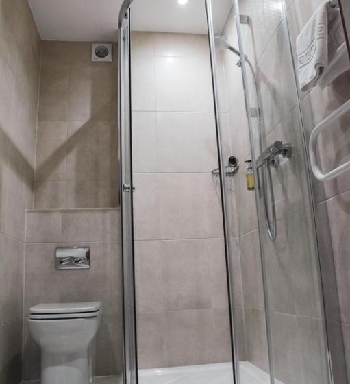 חדר משפחתי, The Angus Hotel & Spa