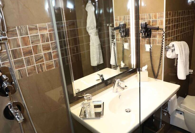 Superior Room, Movenpick Hotel Sarajevo