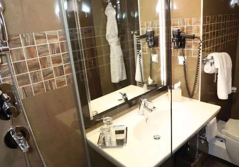 اتاق سوپریور, Movenpick Hotel Sarajevo