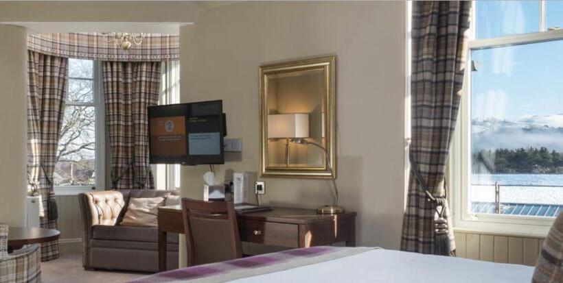 Superior Room King Size Bed, Cairngorm