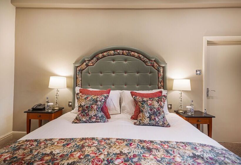 اتاق سوپریور, The Wynnstay Hotel, Oswestry, Shropshire