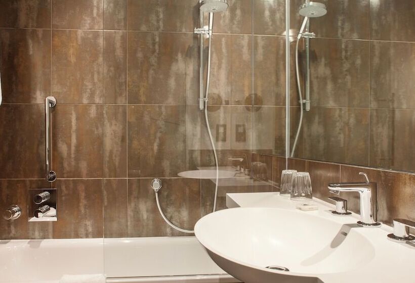 חדר פרמיום, Crowne Plaza London Kings Cross, An Ihg