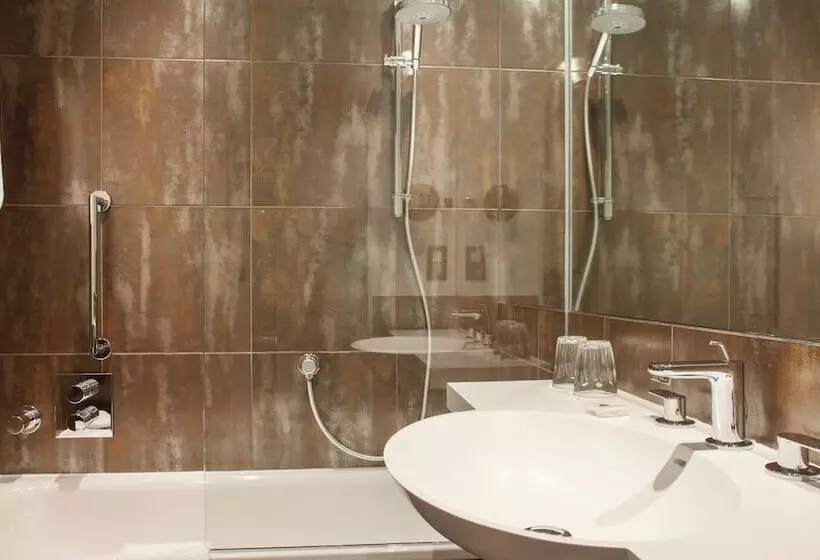 プレミアムルーム, Crowne Plaza London Kings Cross, An Ihg