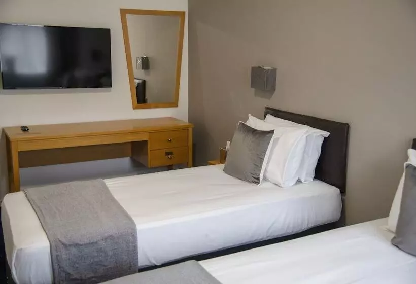Standard Room, Hamlet Hotels Maidstone