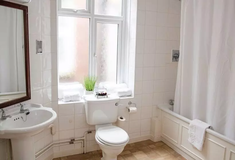 Standard Room, Hamlet Hotels Maidstone