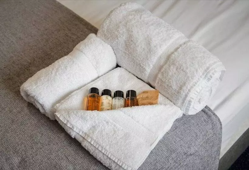 Standard Room, Hamlet Hotels Maidstone