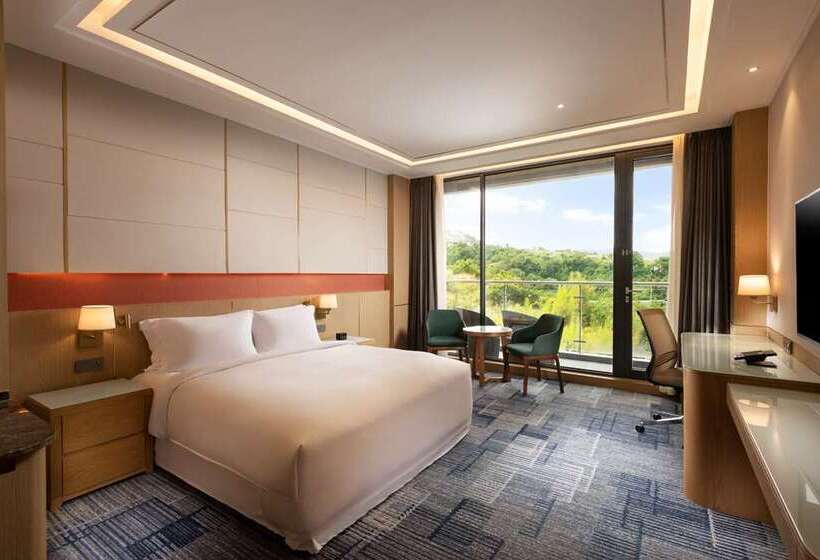 带大床的行政房间, Hilton Cardiff