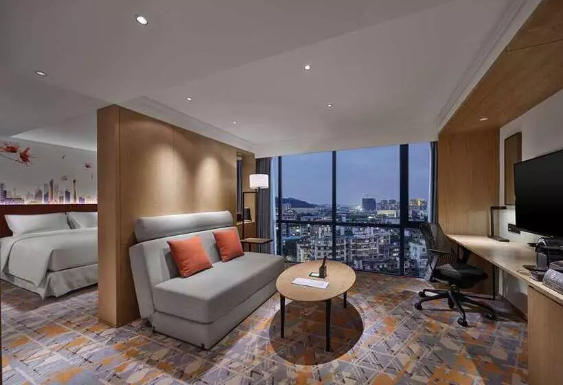 キングサイズベッドのジュニアスイート, Hilton Cardiff