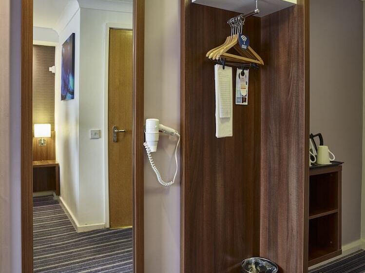 Номер Стандарт, Holiday Inn Express Glenrothes, An Ihg