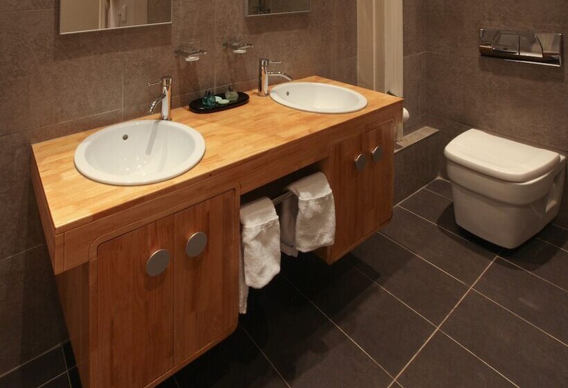 اتاق اجرایی, New Linden